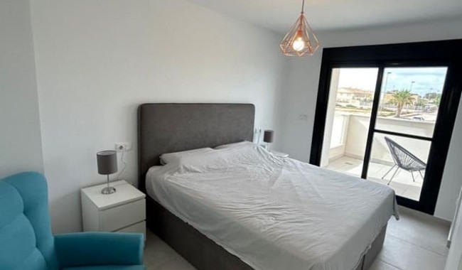 Brukt - Vertikaldelt - Santiago de la Ribera