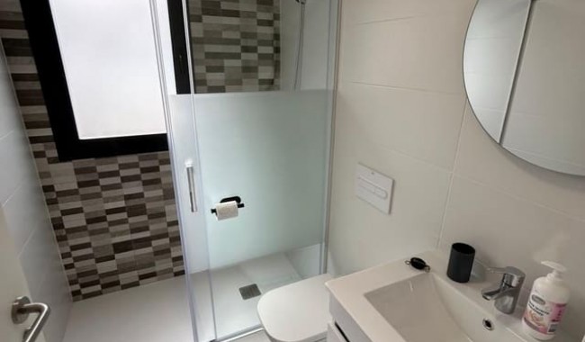 Brukt - Vertikaldelt - Santiago de la Ribera