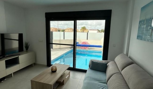 Brukt - Vertikaldelt - Santiago de la Ribera