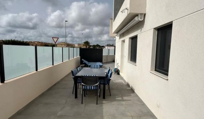 Brukt - Vertikaldelt - Santiago de la Ribera