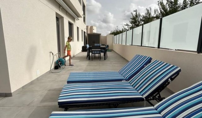 Brukt - Vertikaldelt - Santiago de la Ribera