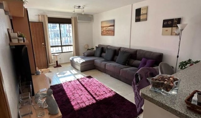 Segunda mano - Semi separado - Orihuela - Villamartín