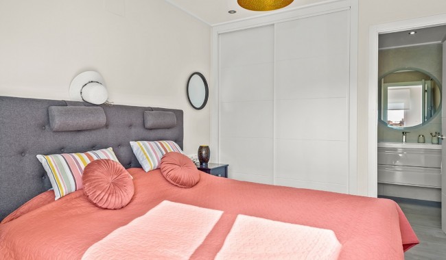 Resale - Apartment - Orihuela Costa - Los Dolses