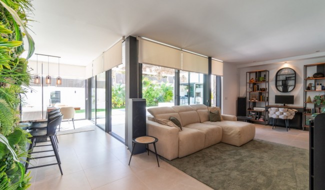 Sprzedaż - Willa - Torrevieja - Los Balcones