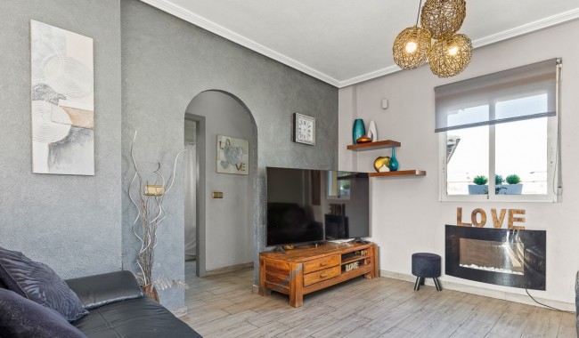 Begagnad - Villa - Orihuela Costa - Playa Flamenca