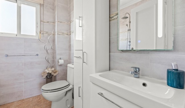 Begagnad - Villa - Orihuela Costa - Playa Flamenca