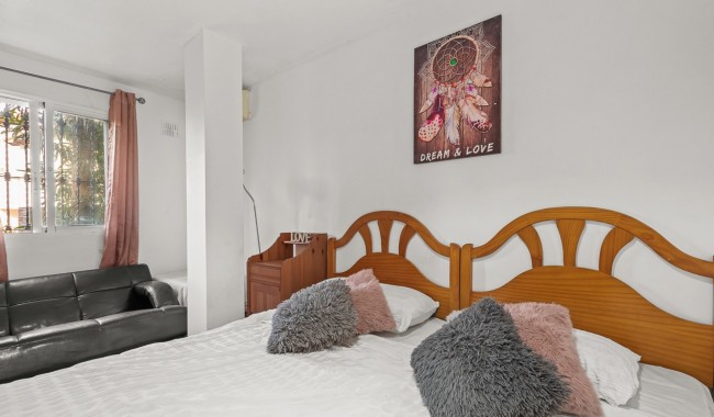 Begagnad - Villa - Orihuela Costa - Playa Flamenca