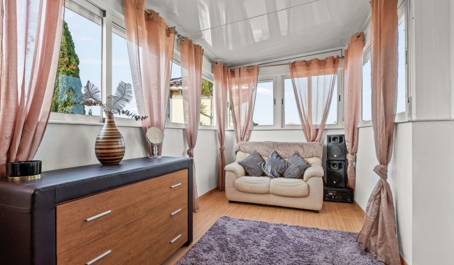 Begagnad - Villa - Orihuela Costa - Playa Flamenca