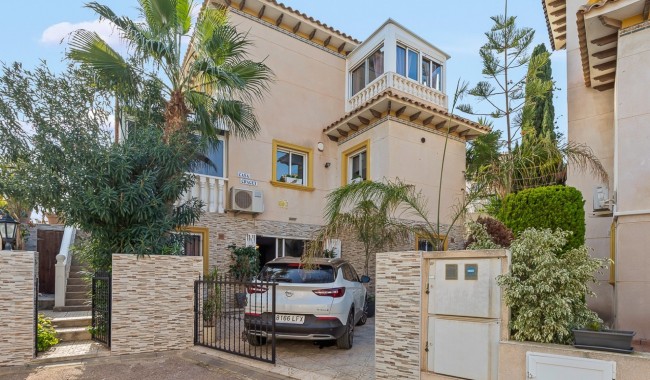 Begagnad - Villa - Orihuela Costa - Playa Flamenca