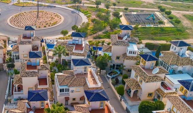 Begagnad - Villa - Orihuela Costa - Playa Flamenca