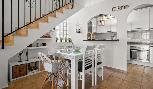 Begagnad - Vertikalt delad - Torre de la Horadada - Pueblo Latino