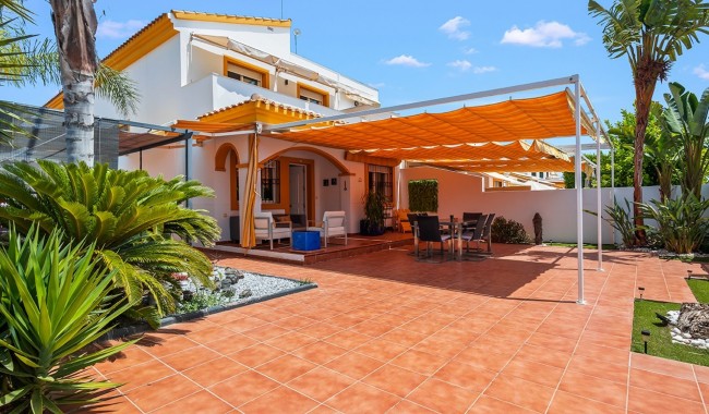 Begagnad - Vertikalt delad - Torre de la Horadada - Pueblo Latino