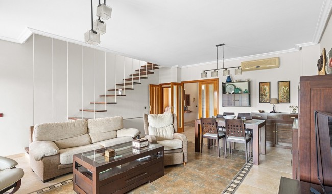 Brukt - Villa - Alicante - Rebolledo