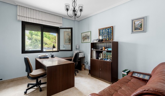 Brukt - Villa - Alicante - Rebolledo