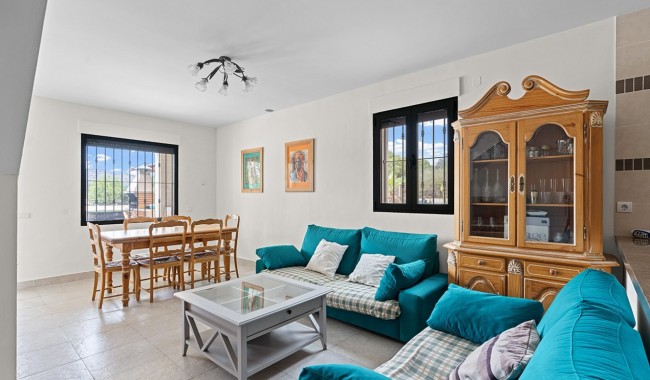 Brukt - Villa - Alicante - Rebolledo