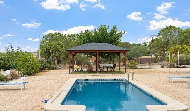 Brukt - Villa - Alicante - Rebolledo