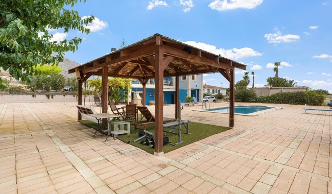 Brukt - Villa - Alicante - Rebolledo