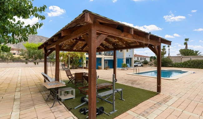 Brukt - Villa - Alicante - Rebolledo