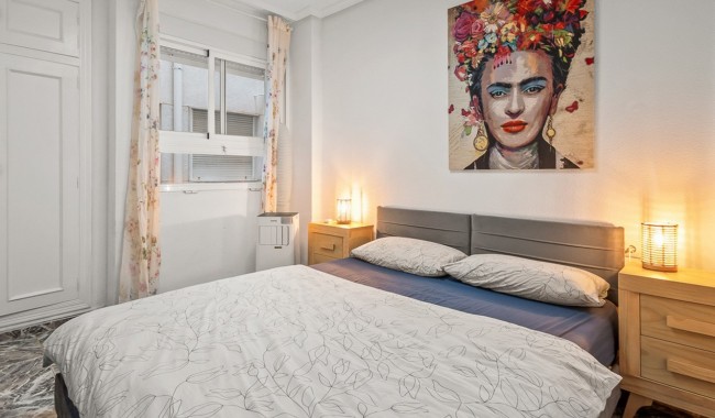 Resale - Apartment - Torrevieja - Playa del cura