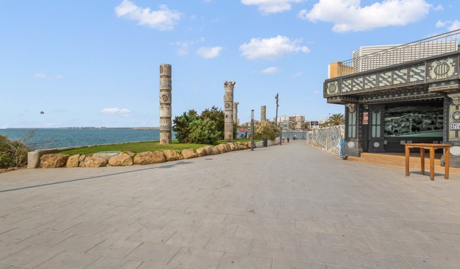 Resale - Apartment - Torrevieja - Playa del cura