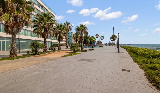 Resale - Apartment - Torrevieja - Playa del cura