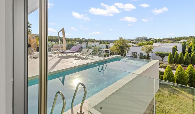 Begagnad - Villa - Las Colinas Golf and Country Club