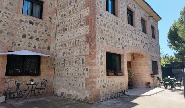 Resale - Townhouse - San Juan de Alicante - Lloixa