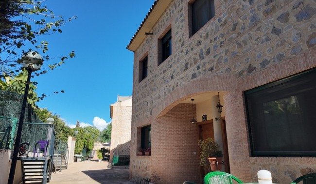 Resale - Townhouse - San Juan de Alicante - Lloixa