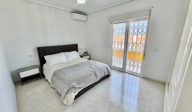 Sprzedaż - Willa - Ciudad Quesada