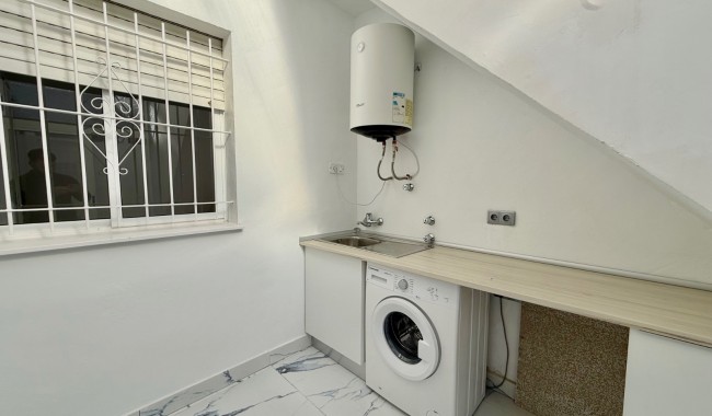 Brukt - Vertikaldelt - Torrevieja - El Chaparral