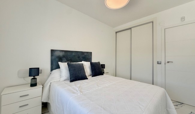 Brukt - Vertikaldelt - Torrevieja - El Chaparral