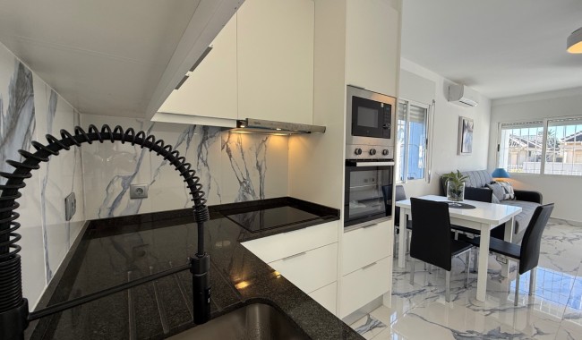 Brukt - Vertikaldelt - Torrevieja - El Chaparral