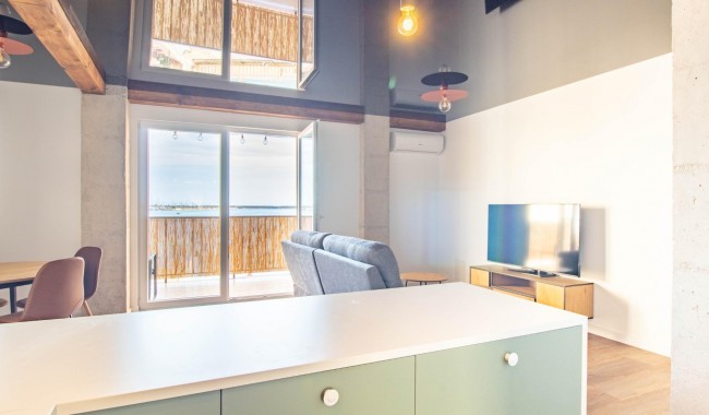 Resale - Apartment - Torrevieja - Acequion