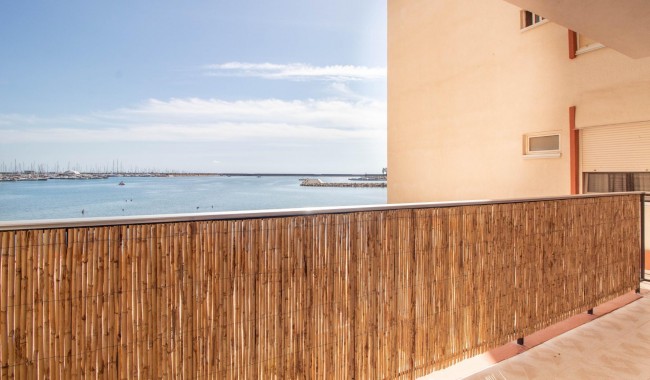 Resale - Apartment - Torrevieja - Acequion