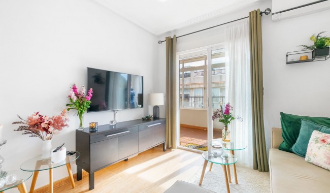 Resale - Apartment - Orihuela Costa - Playa Flamenca