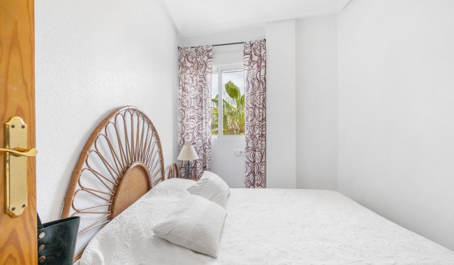 Resale - Apartment - Orihuela Costa - Playa Flamenca