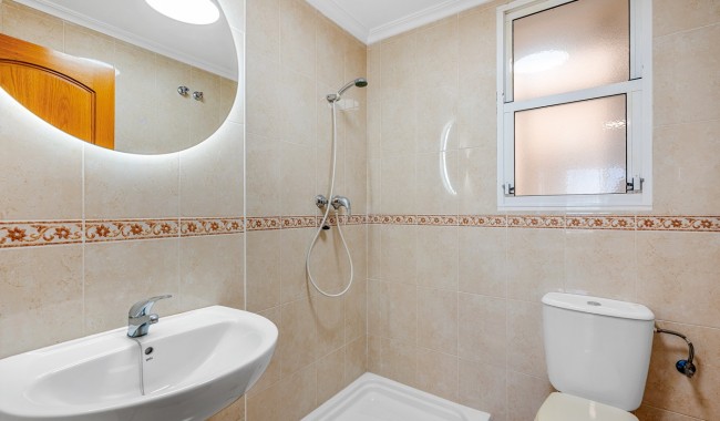 Resale - Apartment - Torrevieja