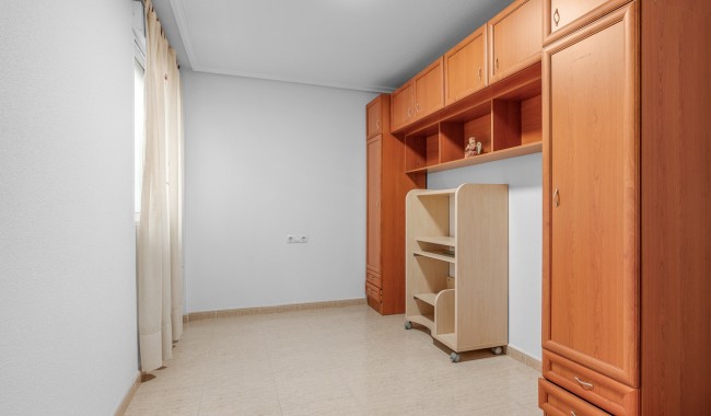 Resale - Apartment - Torrevieja