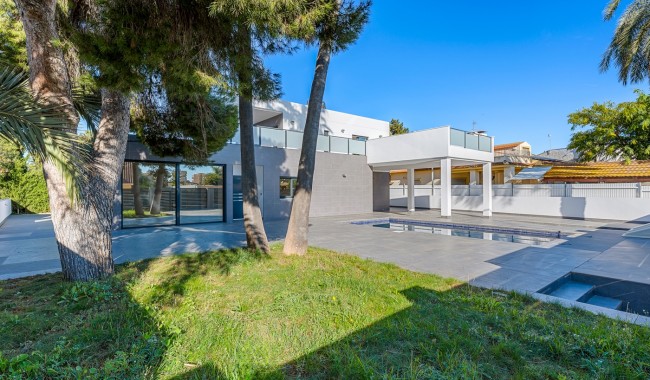 Begagnad - Villa - Orihuela Costa - Dehesa de Campoamor