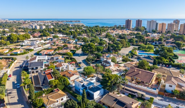 Begagnad - Villa - Orihuela Costa - Dehesa de Campoamor