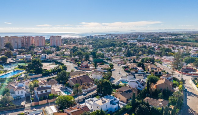 Begagnad - Villa - Orihuela Costa - Dehesa de Campoamor