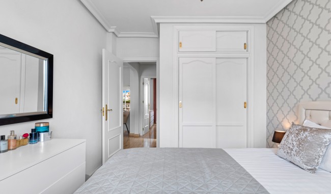 Resale - Apartment - Orihuela Costa - Cabo Roig