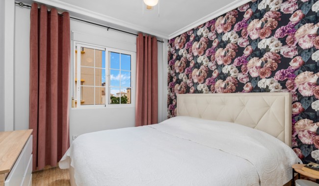 Resale - Apartment - Orihuela Costa - Cabo Roig