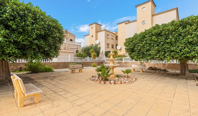 Resale - Apartment - Orihuela Costa - Cabo Roig