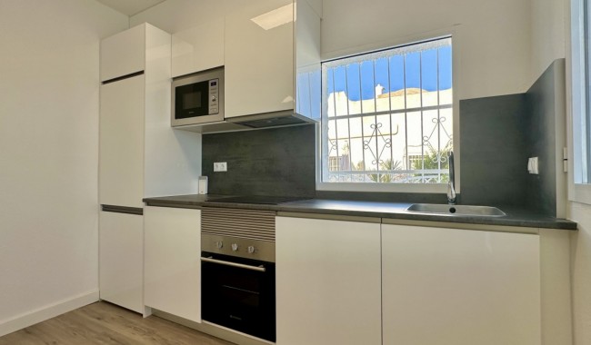 Sprzedaż - Kamienica - Orihuela costa - Las Filipinas