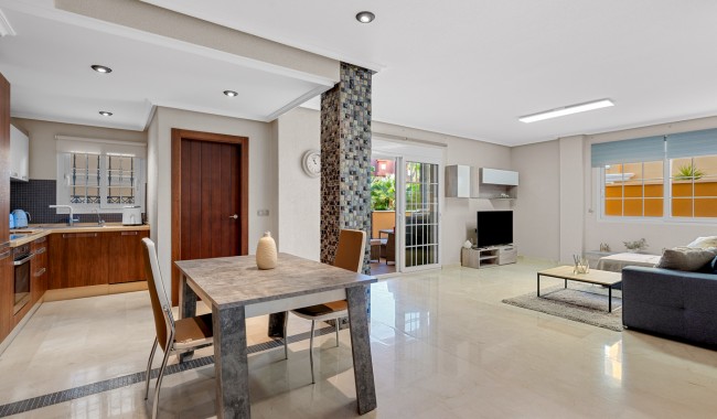 Sprzedaż - Apartament - Orihuela Costa - Cabo Roig