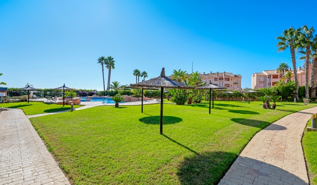 Sprzedaż - Apartament - Orihuela Costa - Cabo Roig