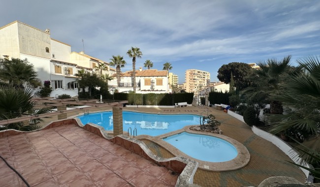 Sprzedaż - Apartament - Torrevieja - La Mata