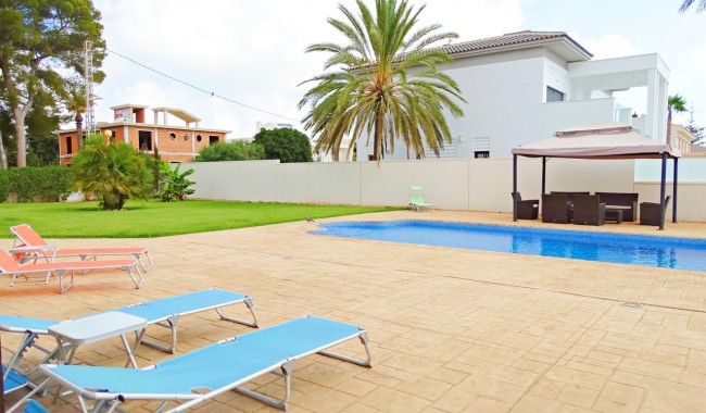 Brukt - Villa - Orihuela Costa - Cabo Roig