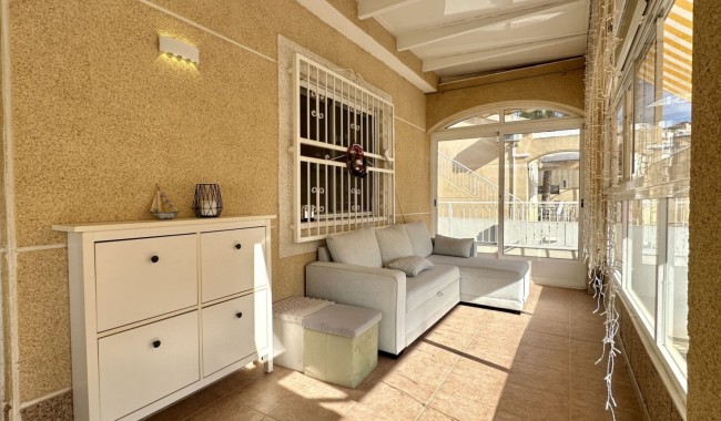 Resale - Villa - Orihuela Costa - Los Dolses